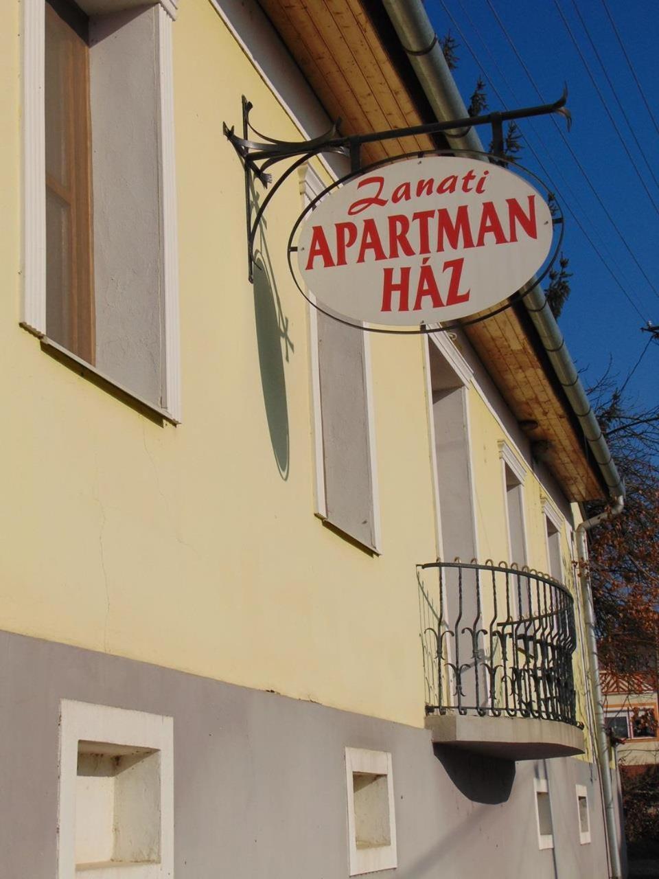 Zanati Apartmannhaz Nagykapornak Εξωτερικό φωτογραφία